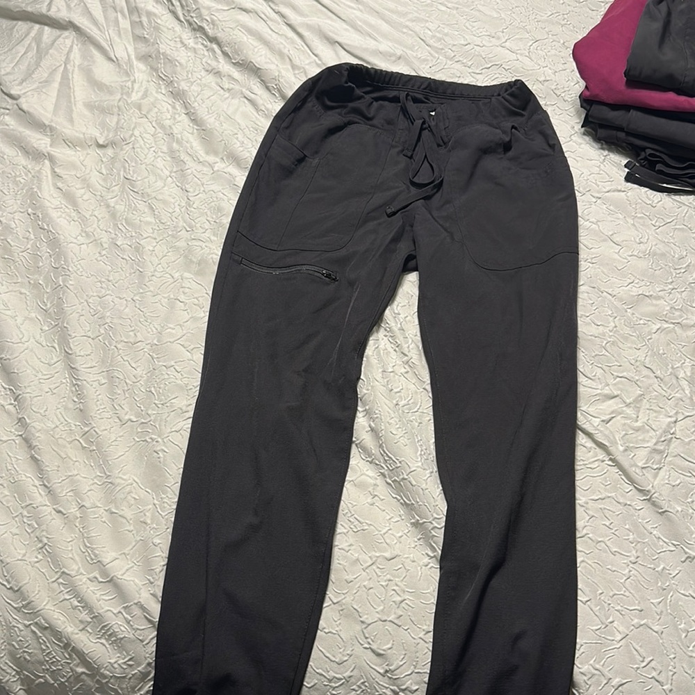 Heart soul scrub jogger